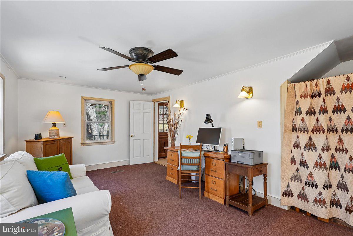 TAYLORSTOWN - Residential