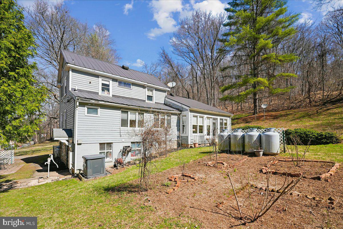 TAYLORSTOWN - Residential