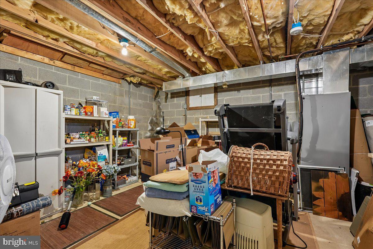 TAYLORSTOWN - Residential