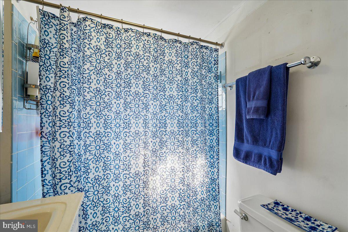 TAYLORSTOWN - Residential