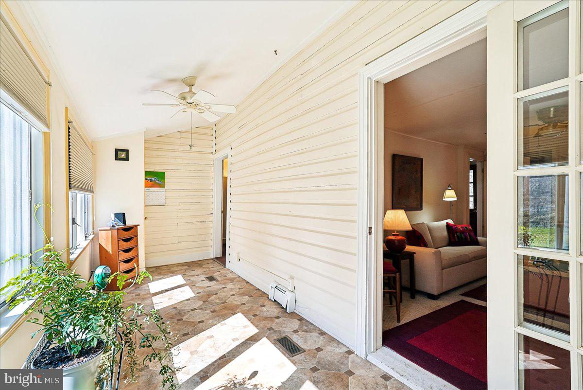 TAYLORSTOWN - Residential