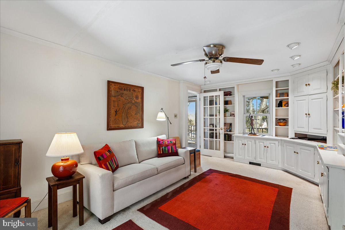 TAYLORSTOWN - Residential