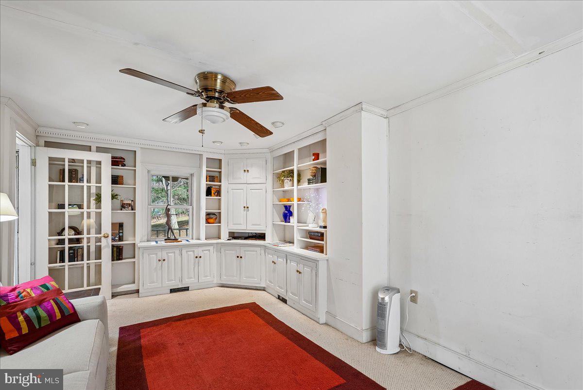 TAYLORSTOWN - Residential