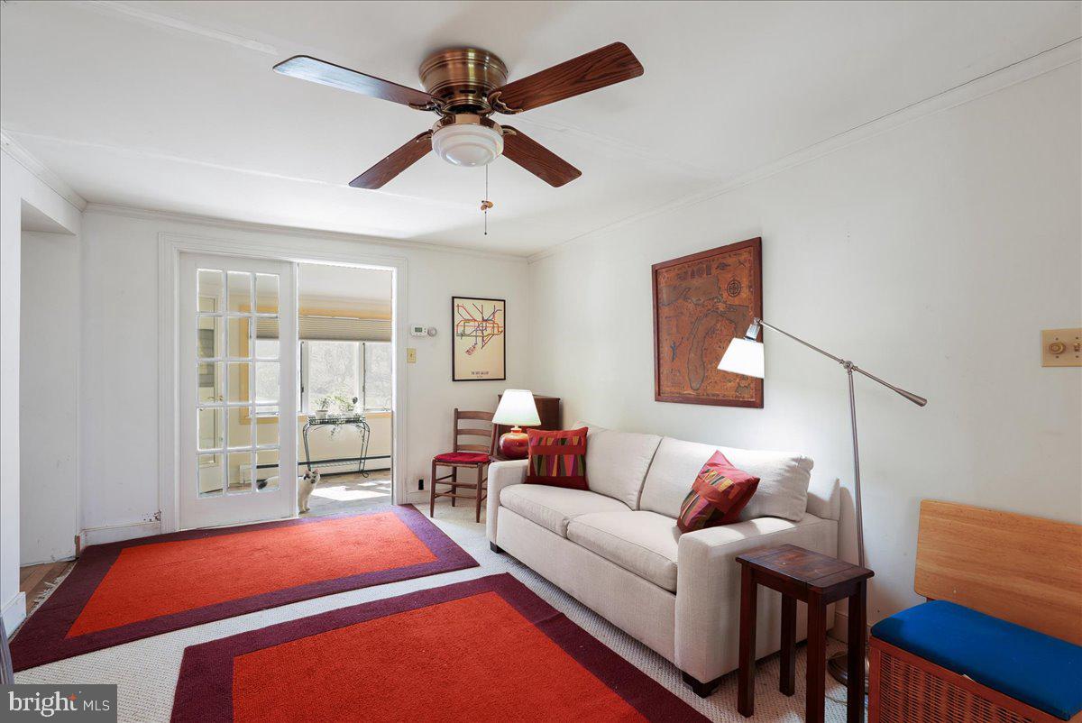 TAYLORSTOWN - Residential