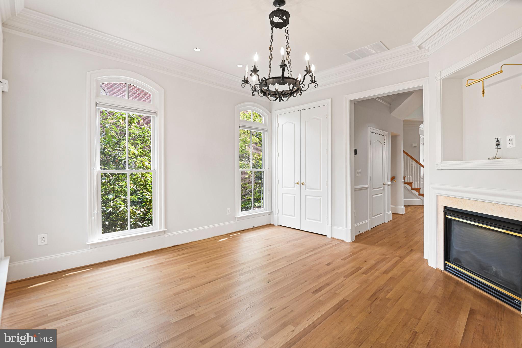 EVANS FARM - Residential