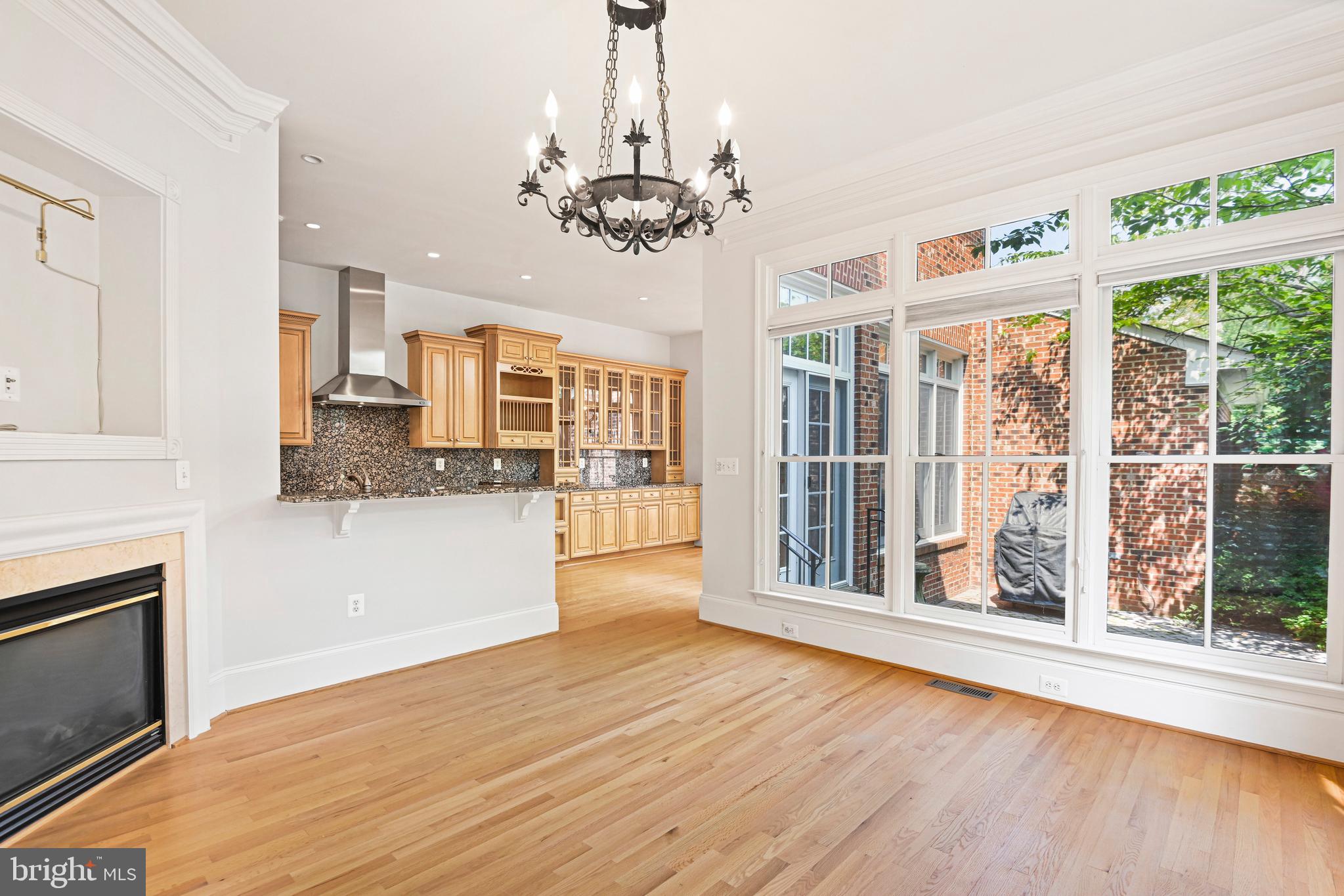 EVANS FARM - Residential