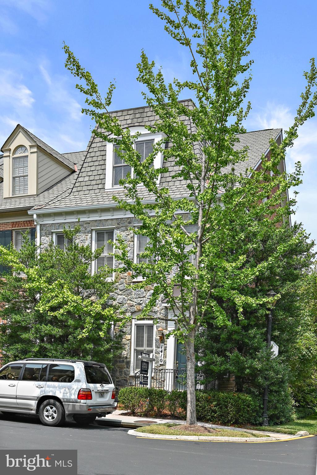 EVANS FARM - Residential