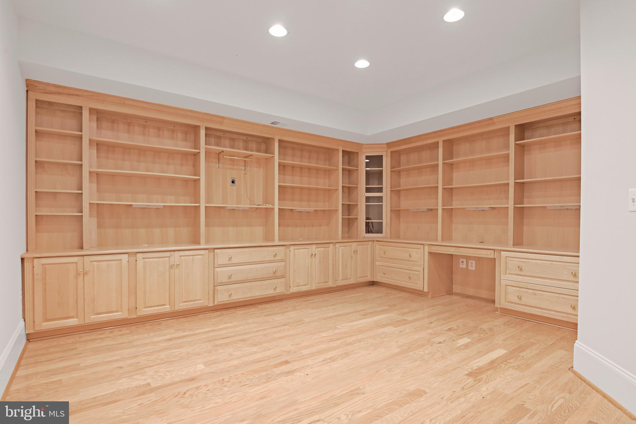 EVANS FARM - Residential