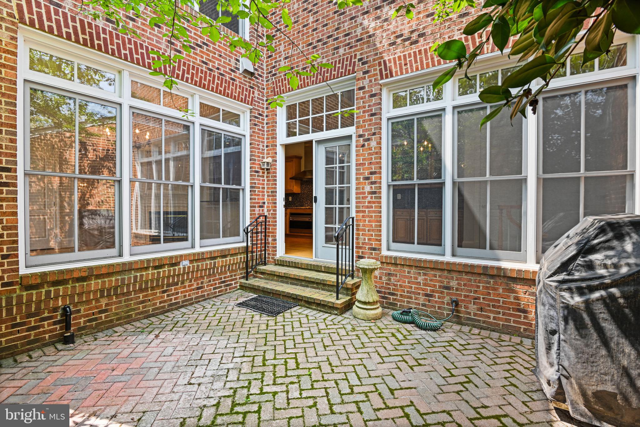 EVANS FARM - Residential