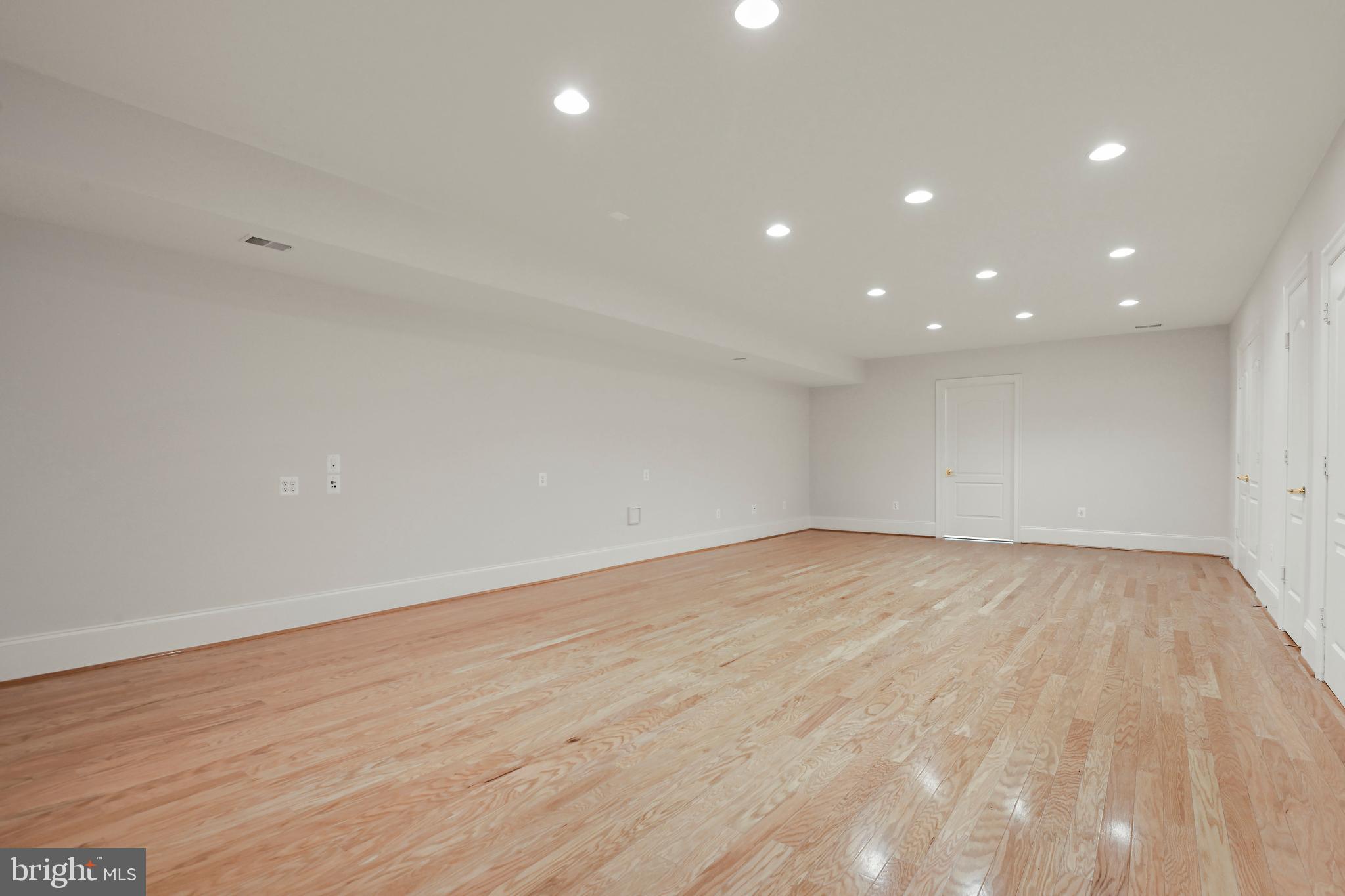 EVANS FARM - Residential