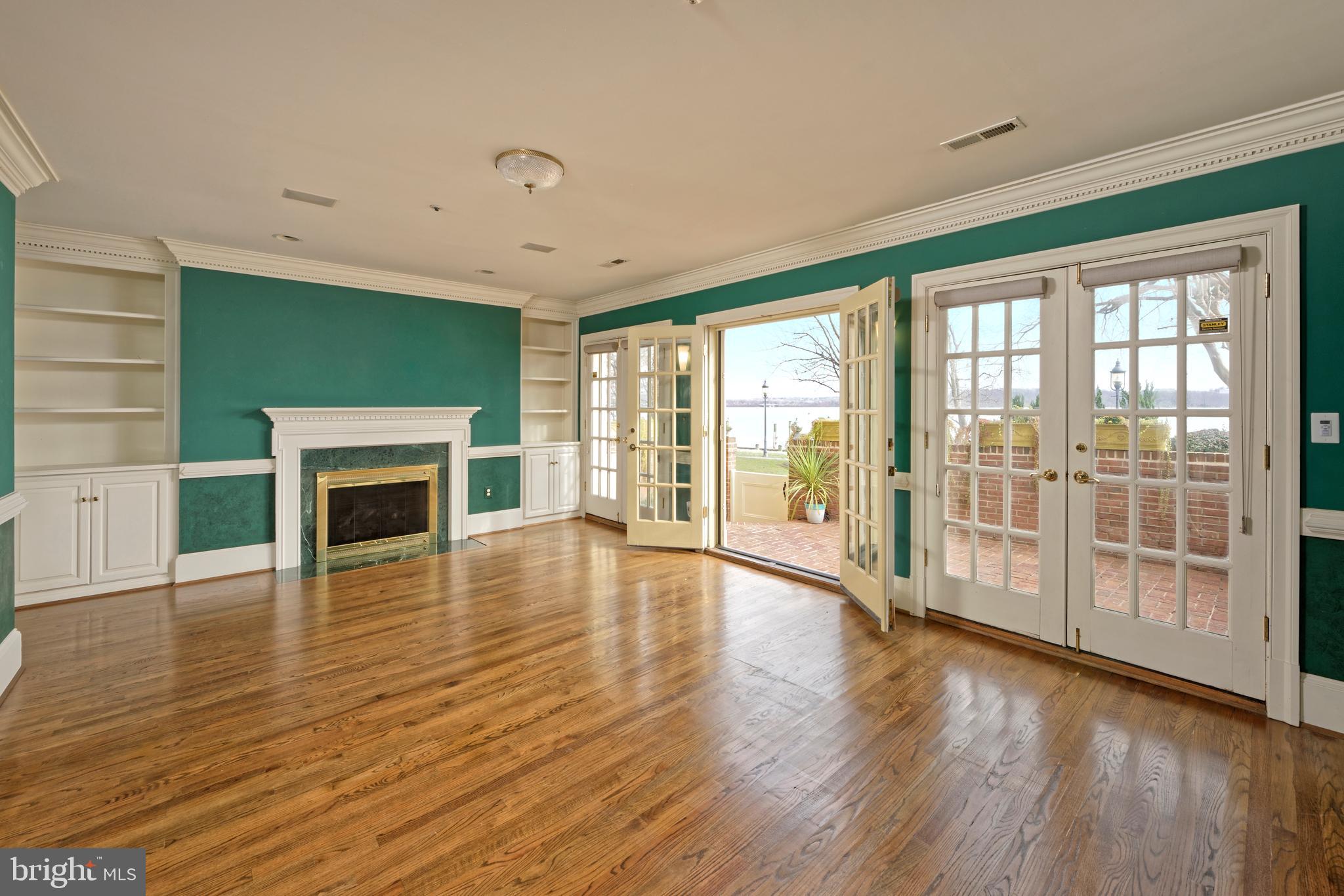 HARBORSIDE - Residential