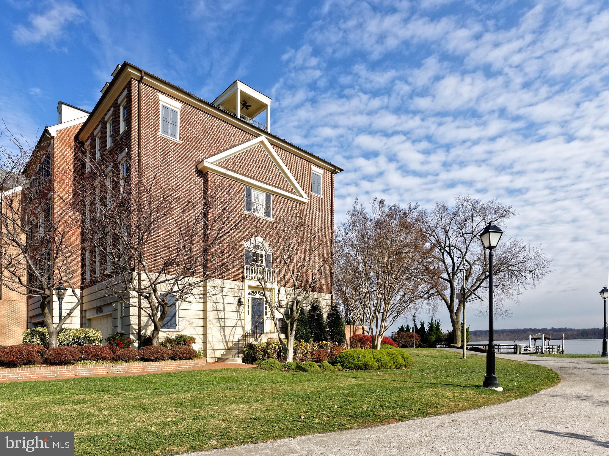 HARBORSIDE - Residential