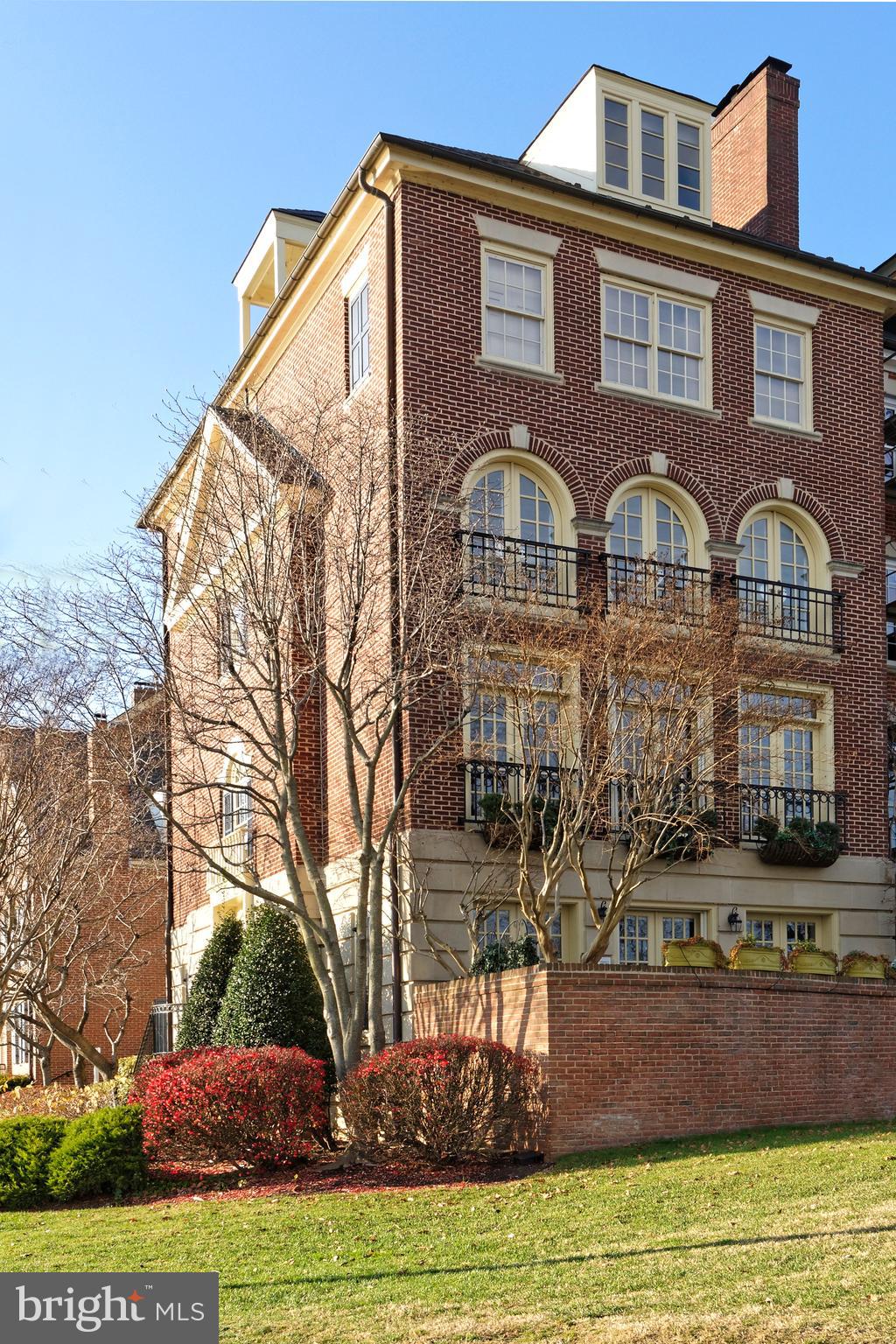 HARBORSIDE - Residential