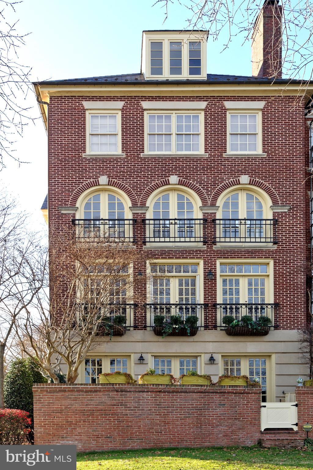 HARBORSIDE - Residential