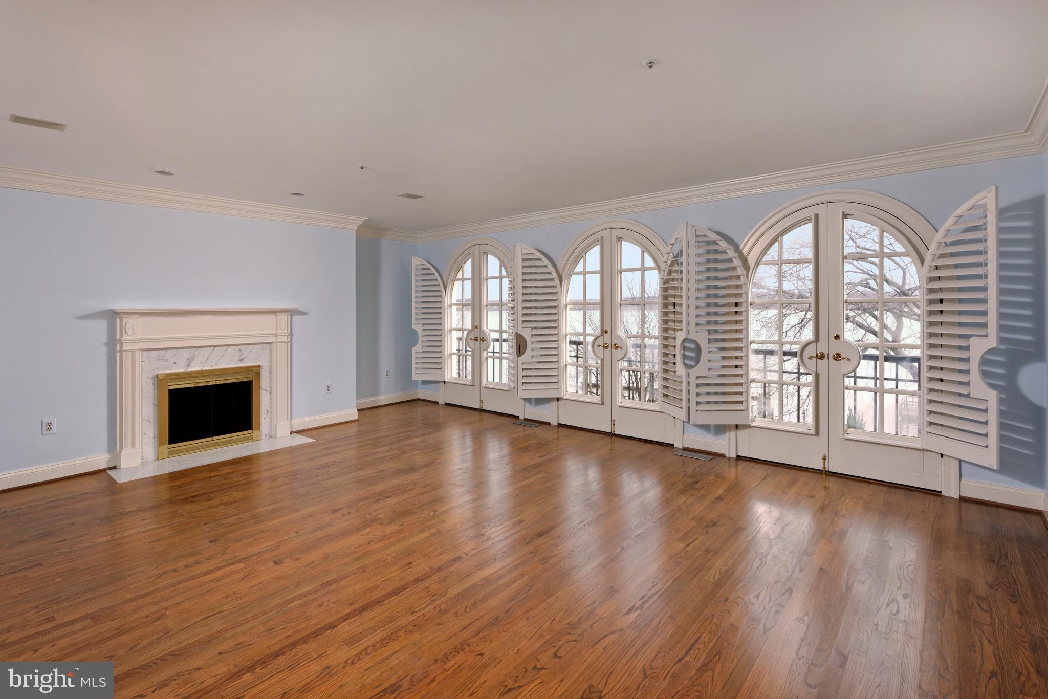 HARBORSIDE - Residential