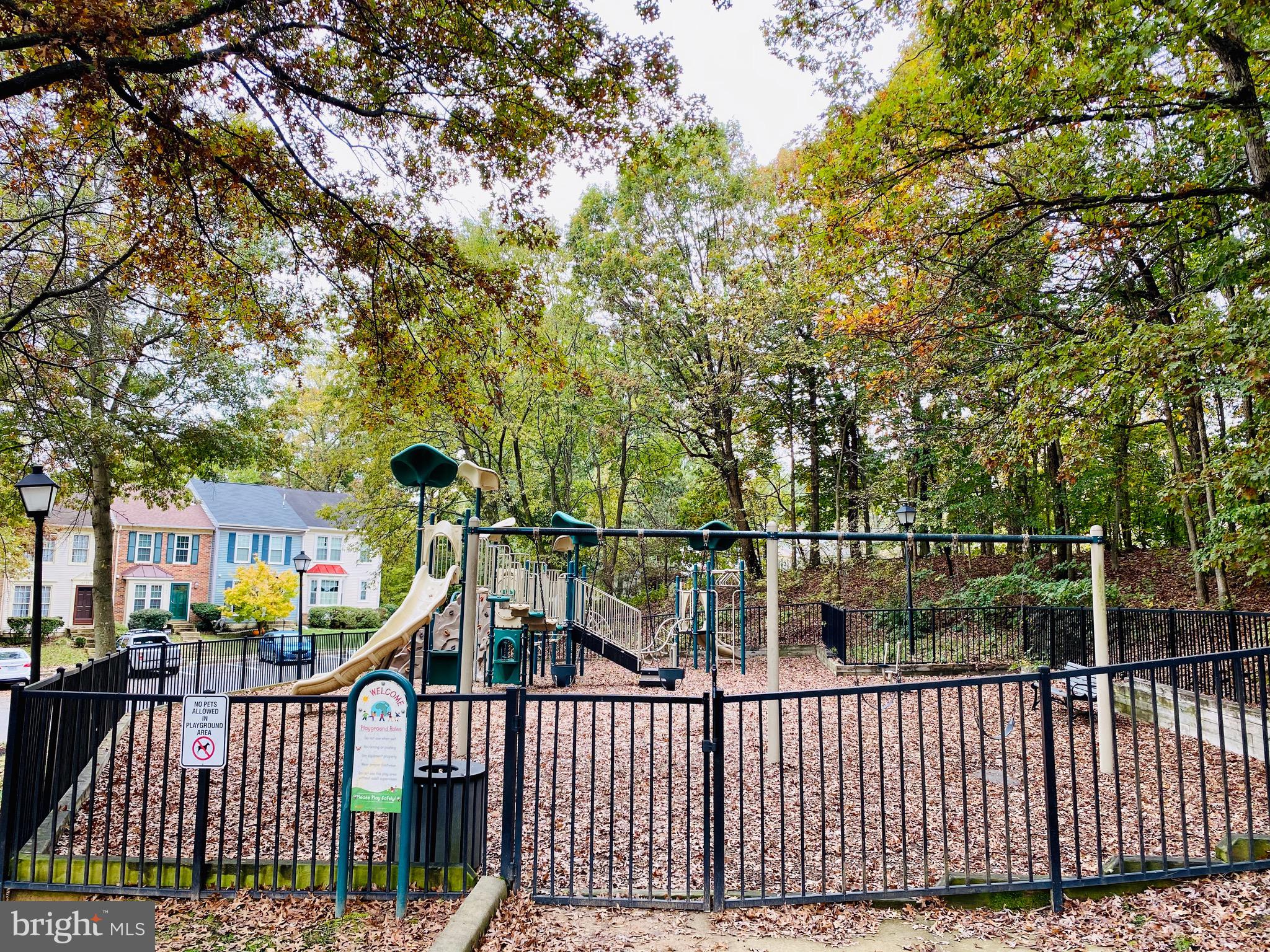 SPRINGFIELD OAKS - Residential