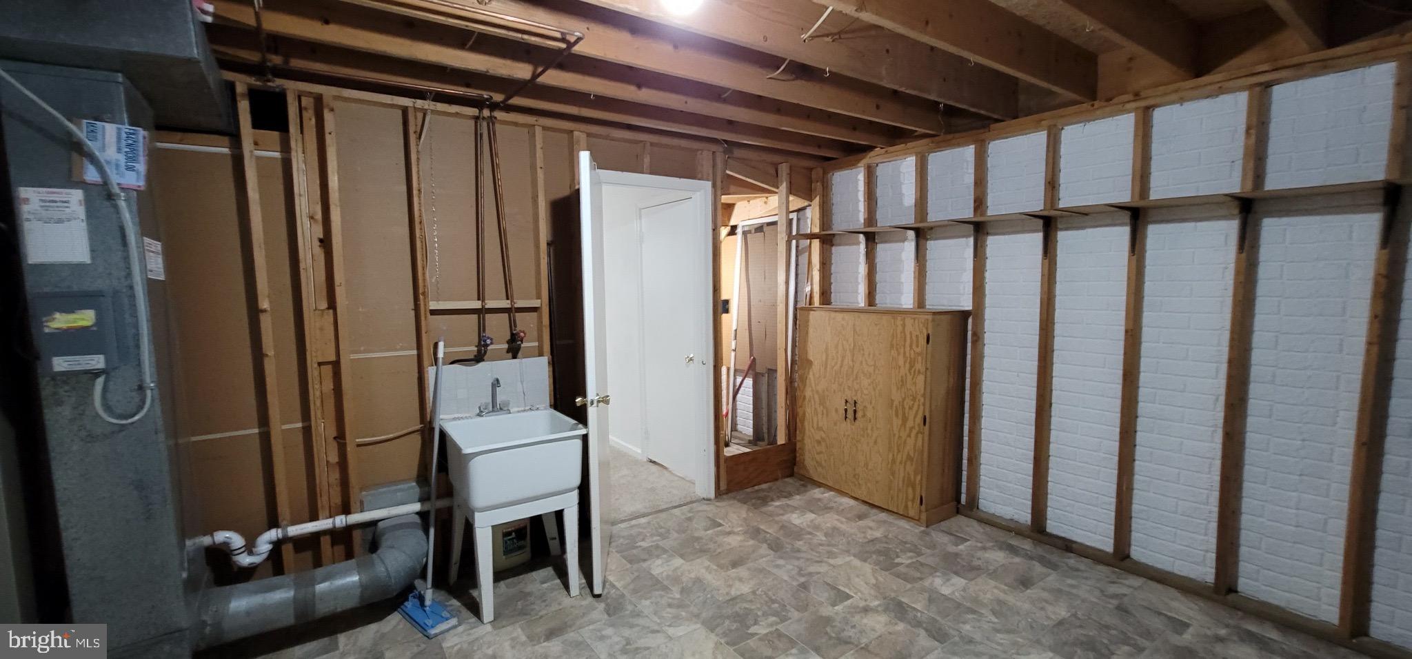 SPRINGFIELD OAKS - Residential