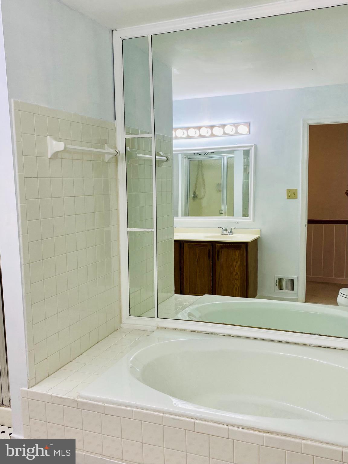 SPRINGFIELD OAKS - Residential