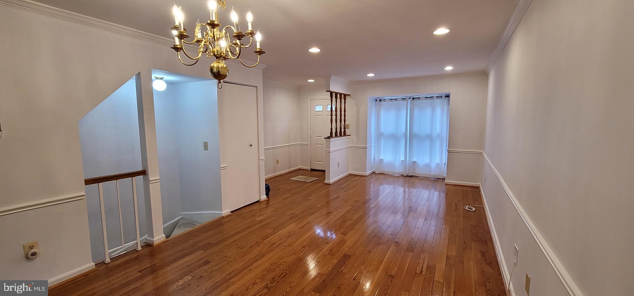 SPRINGFIELD OAKS - Residential