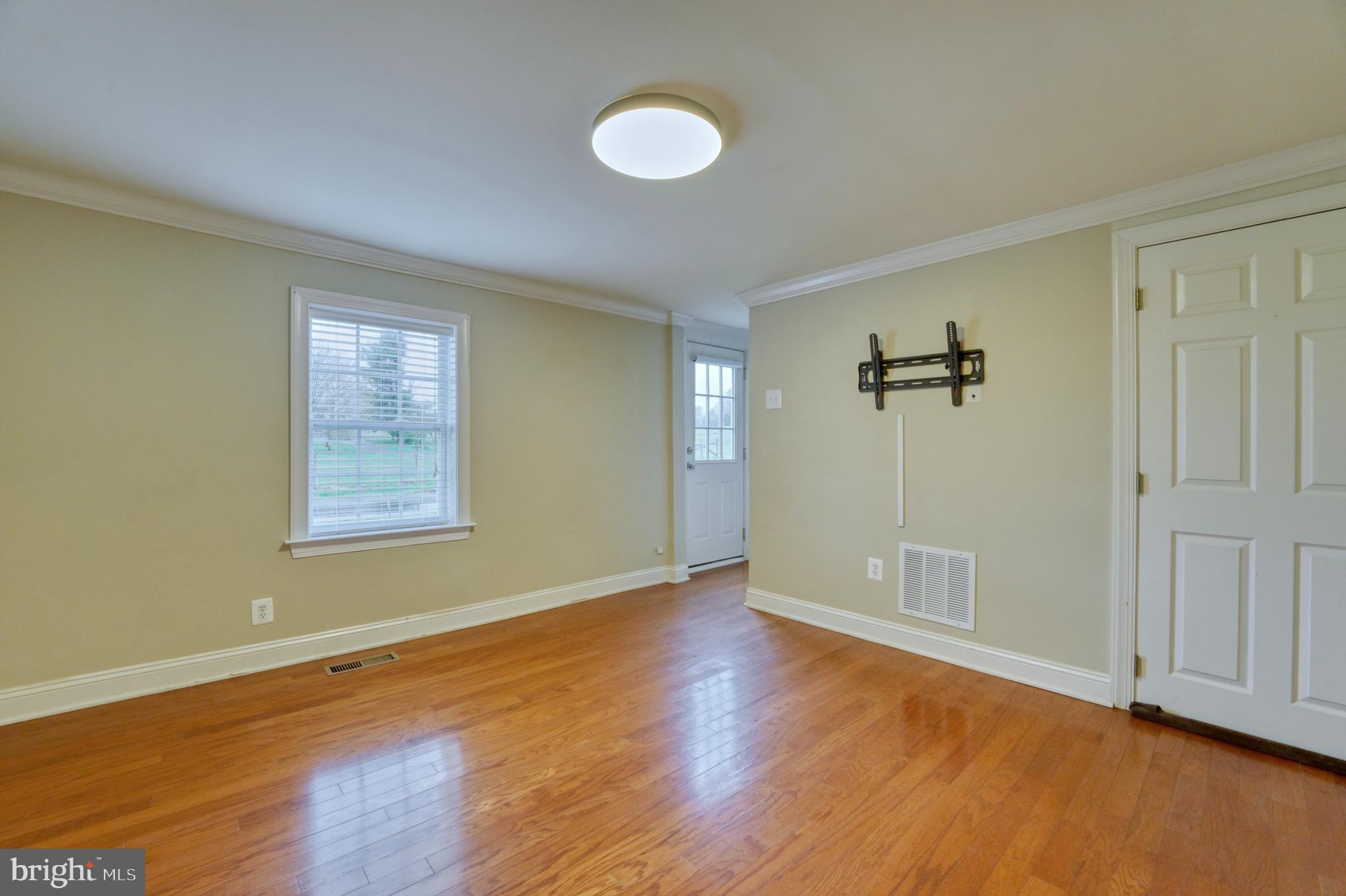 OLD RUSSELL FARM - Residential