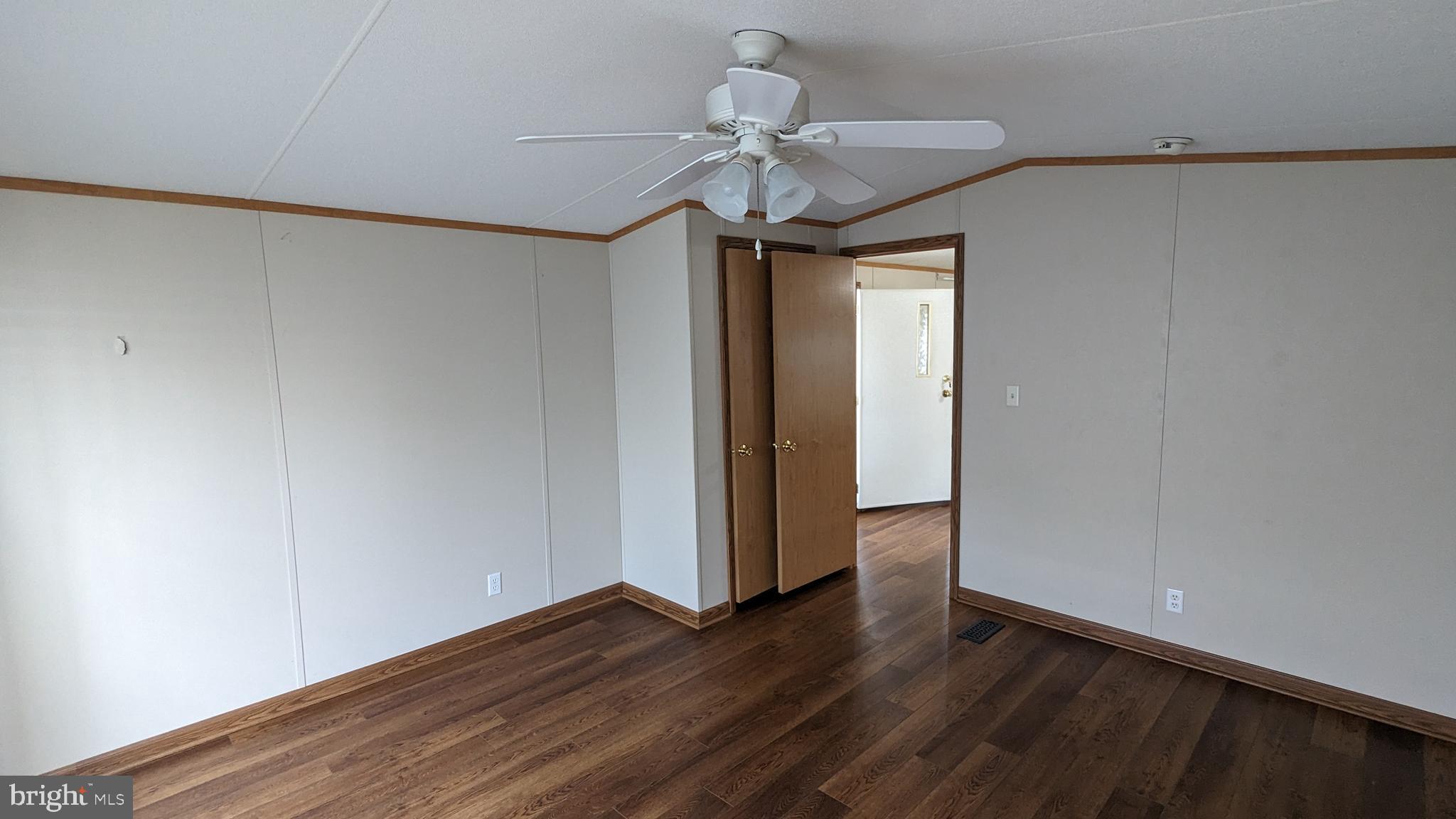 SYCAMORE COURT - Residential