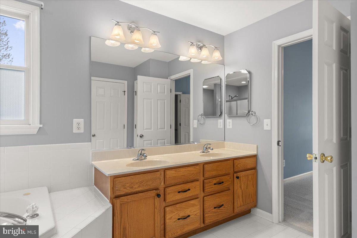 CAPE ST CLAIRE - Residential