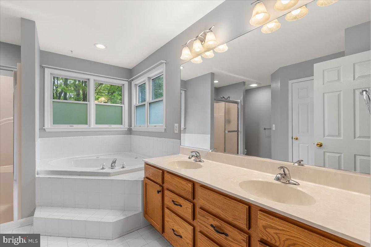 CAPE ST CLAIRE - Residential