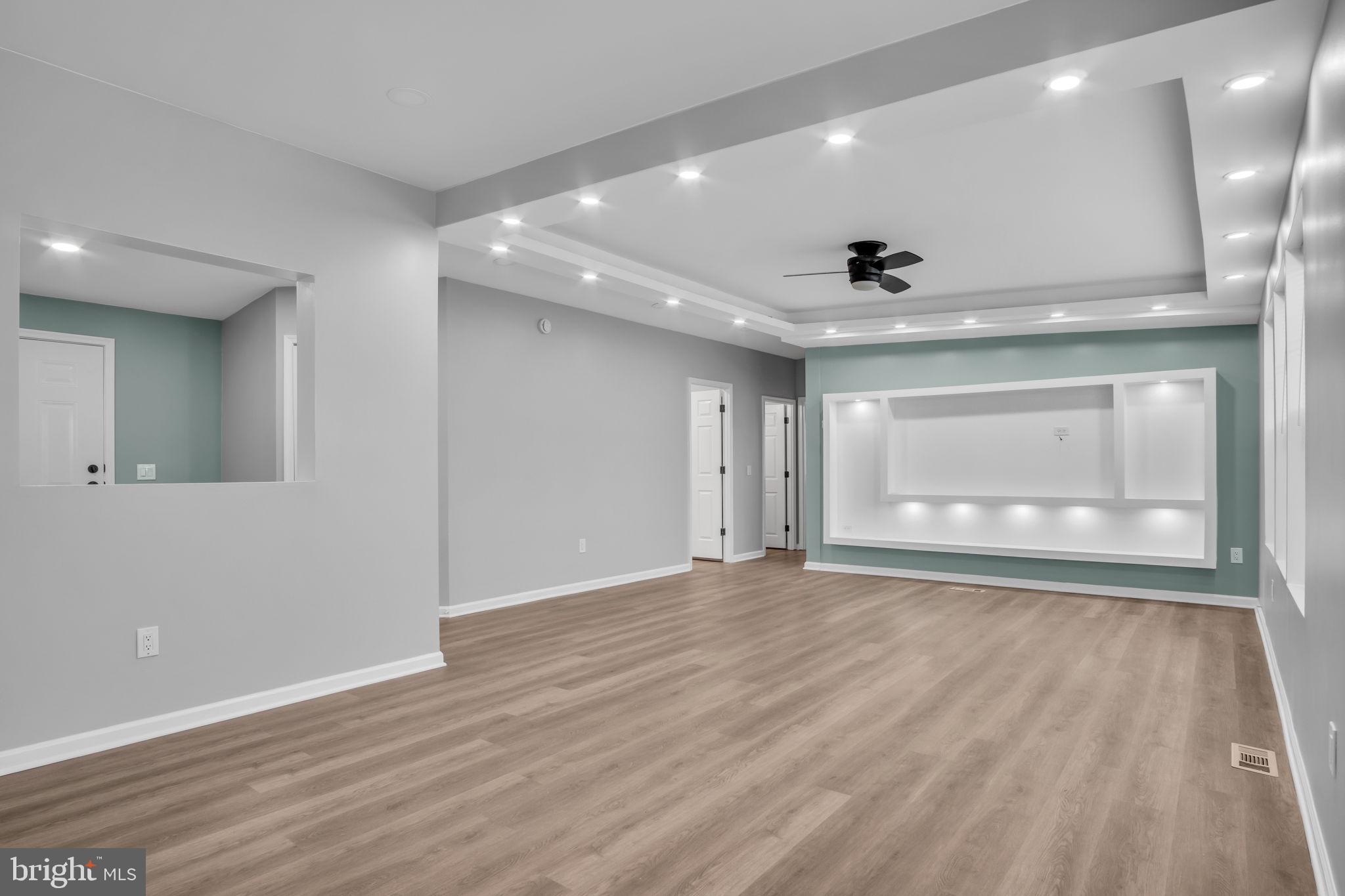 WALMAR MANOR - Residential