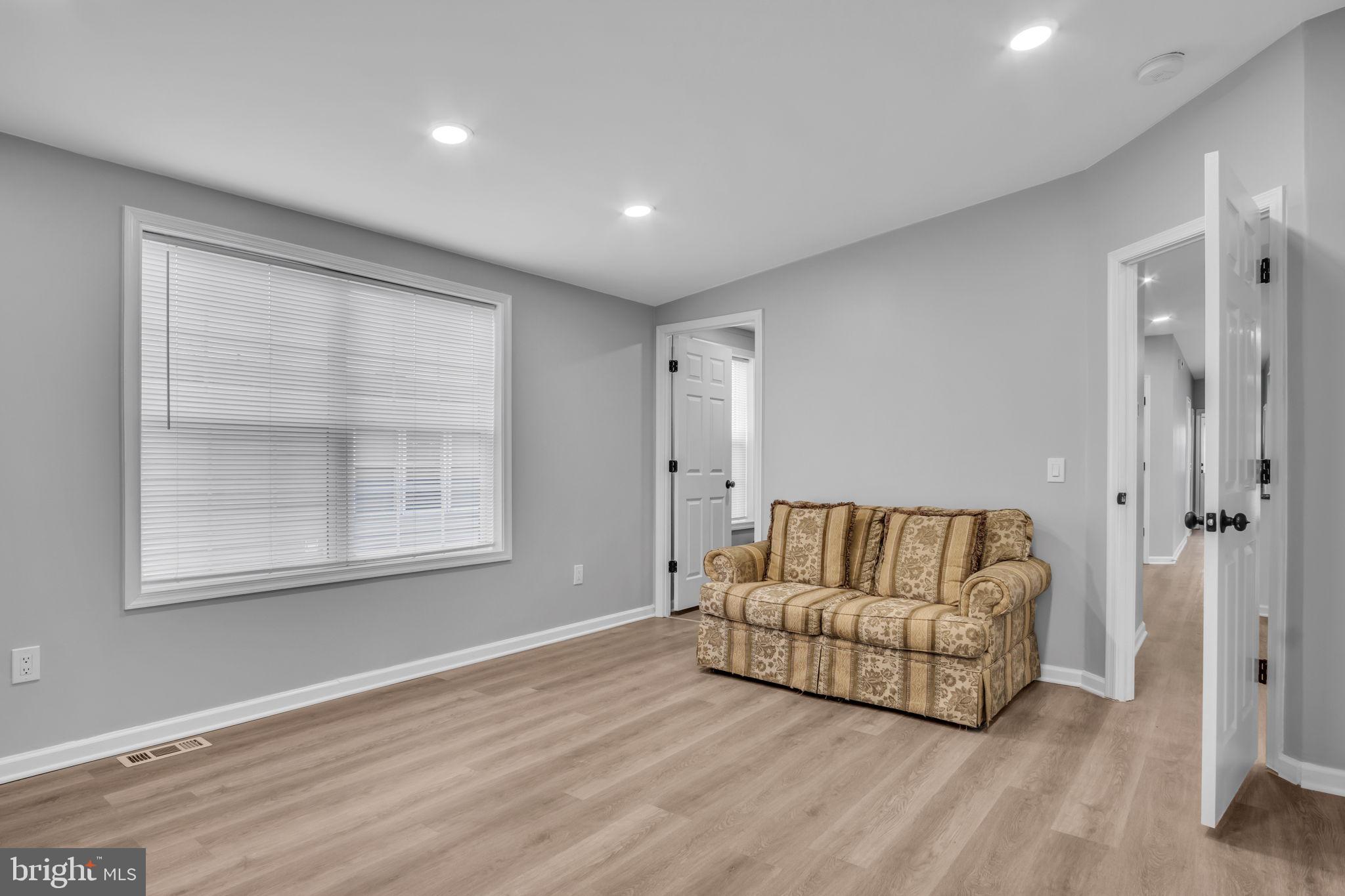 WALMAR MANOR - Residential