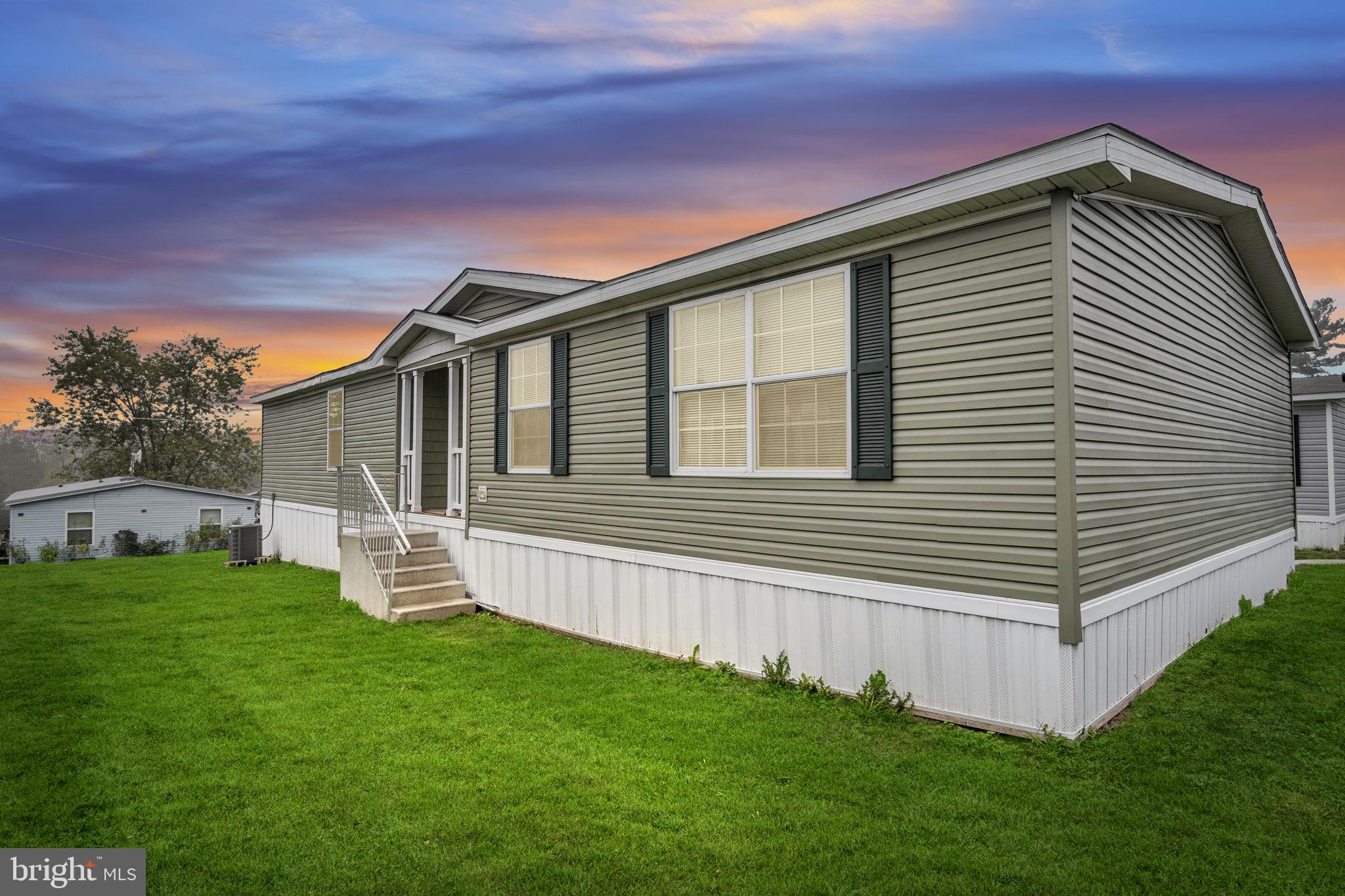 WALMAR MANOR - Residential