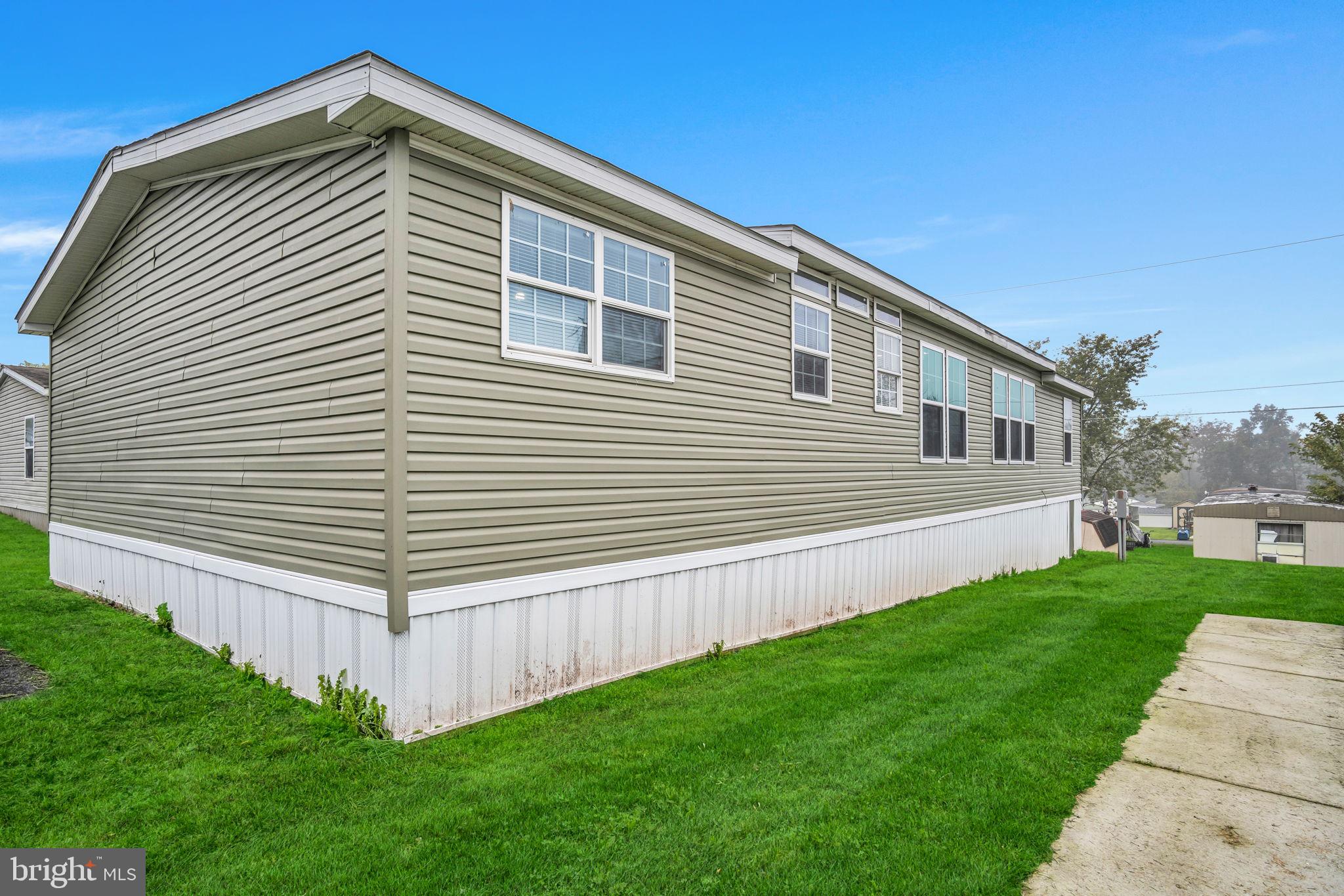 WALMAR MANOR - Residential