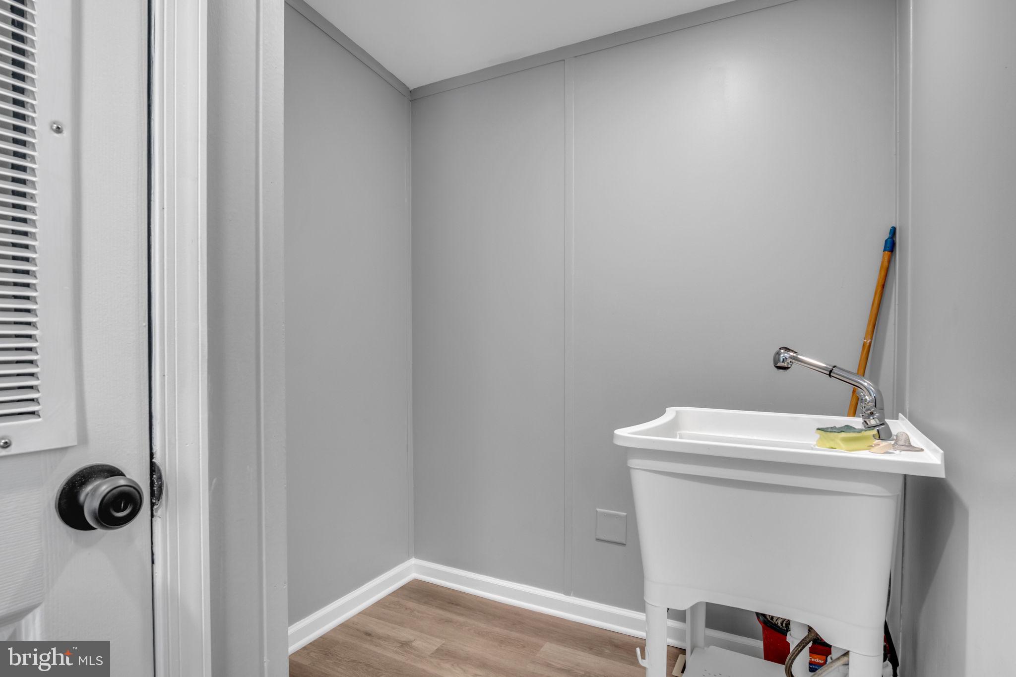 WALMAR MANOR - Residential