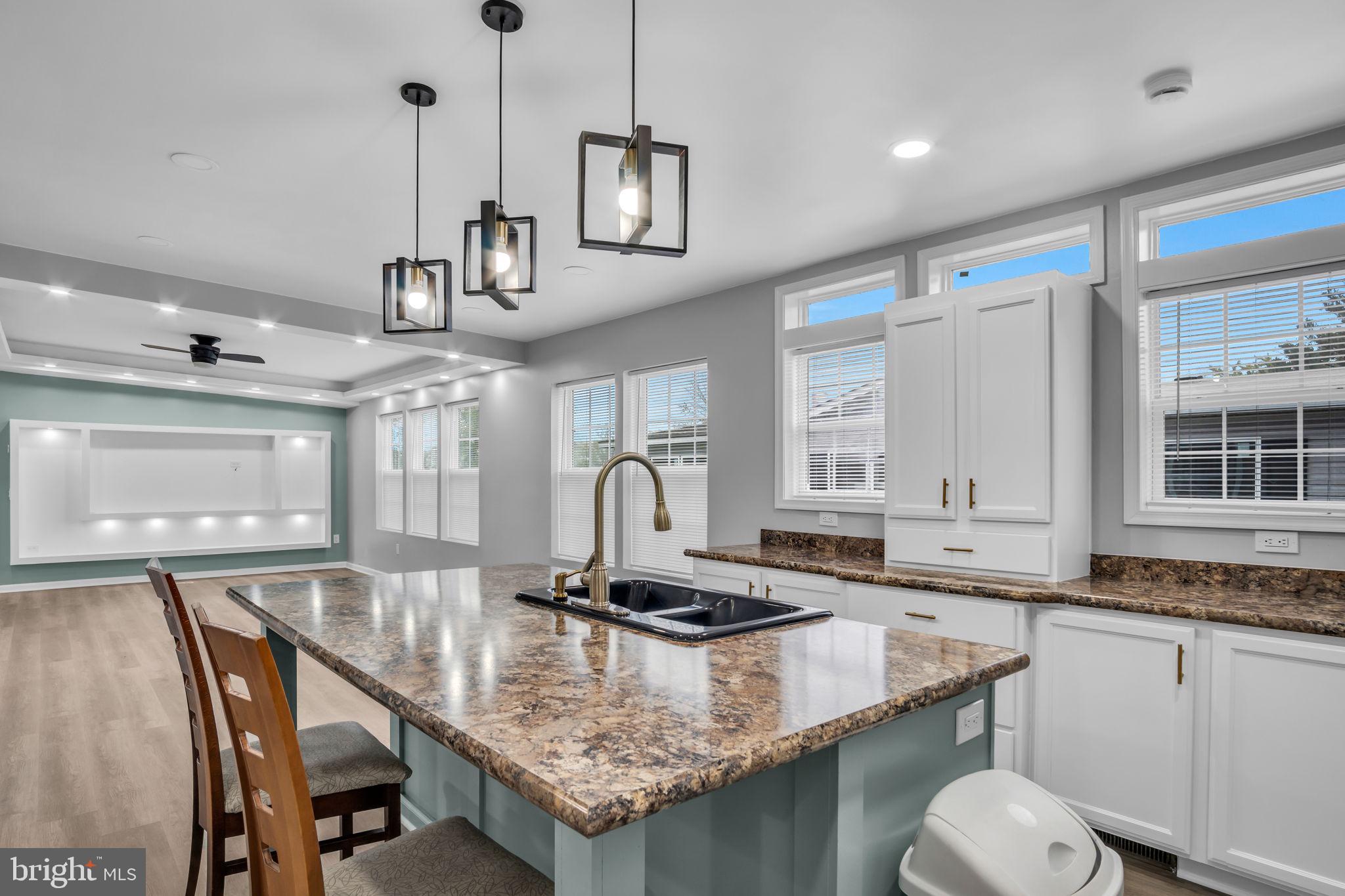 WALMAR MANOR - Residential