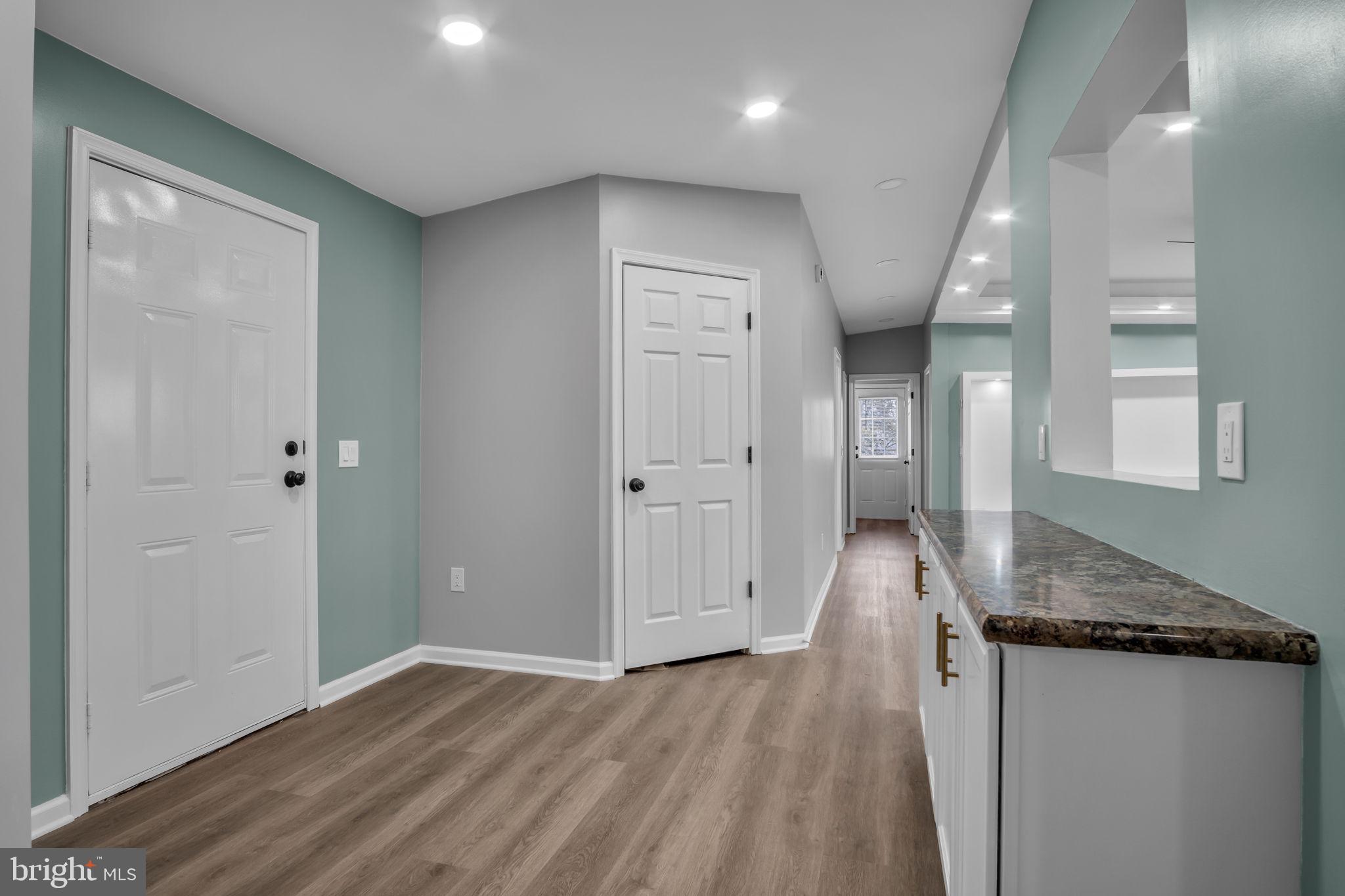 WALMAR MANOR - Residential