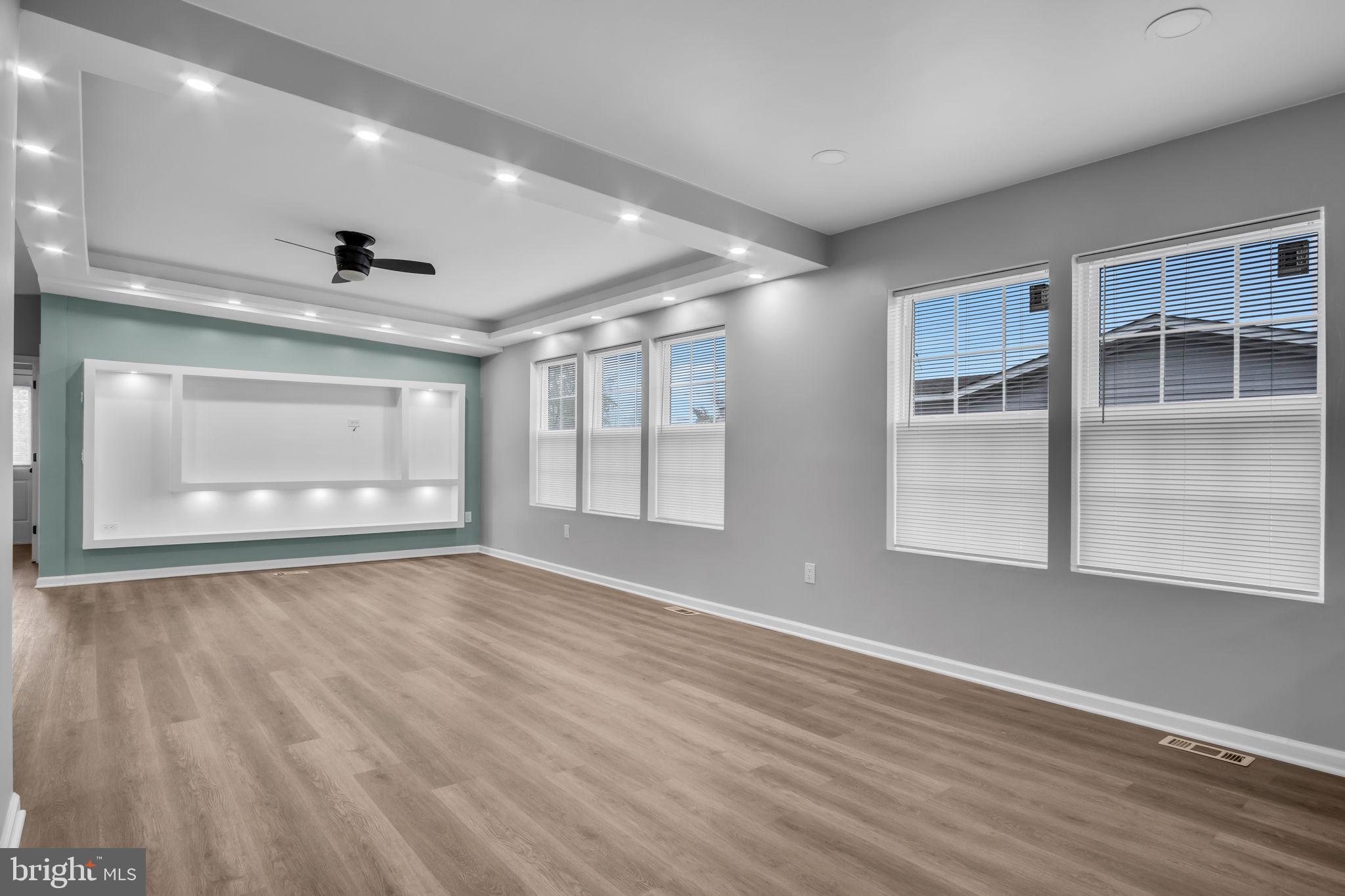 WALMAR MANOR - Residential