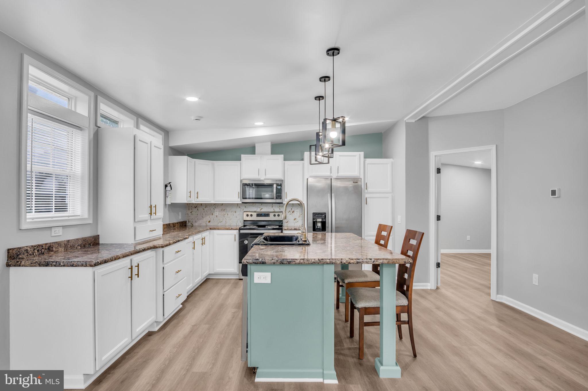 WALMAR MANOR - Residential