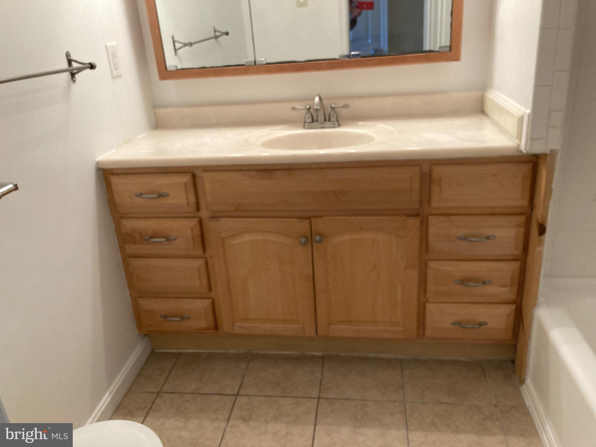 HUNTINGTON CLUB - Residential Lease