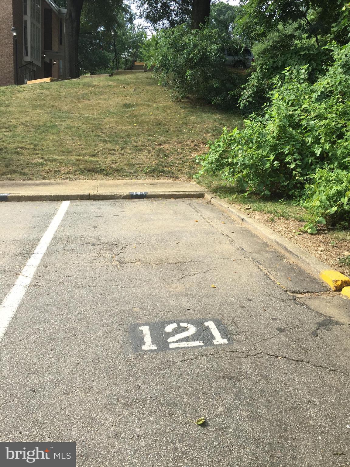 HUNTINGTON CLUB - Residential Lease