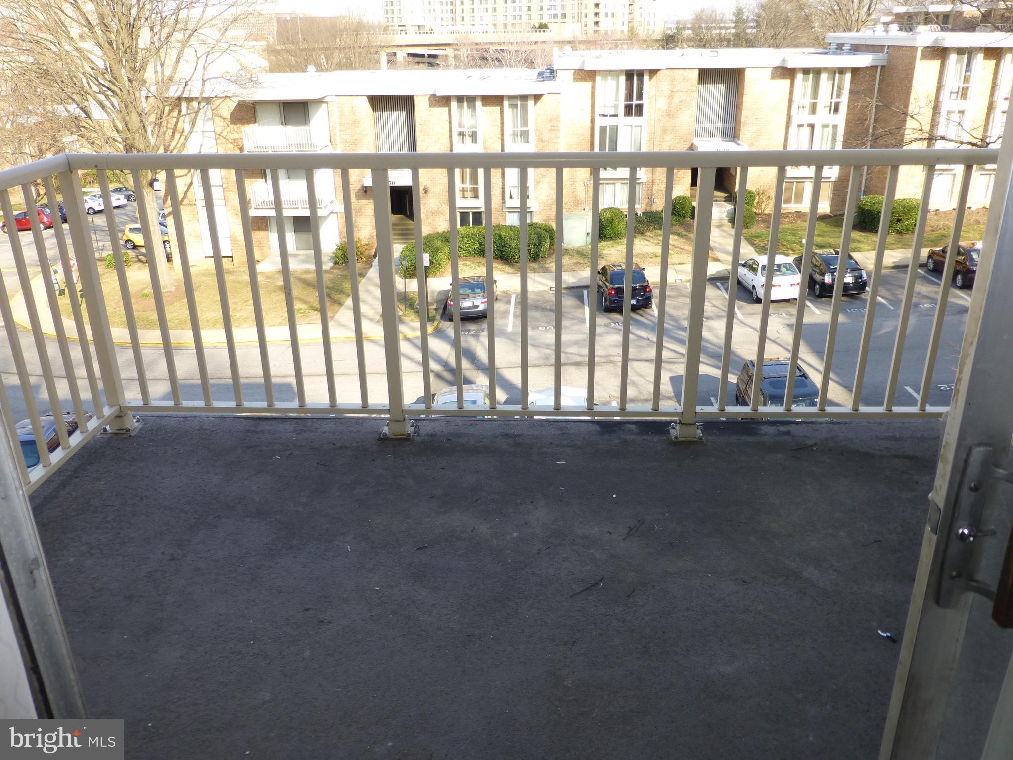 HUNTINGTON CLUB - Residential Lease