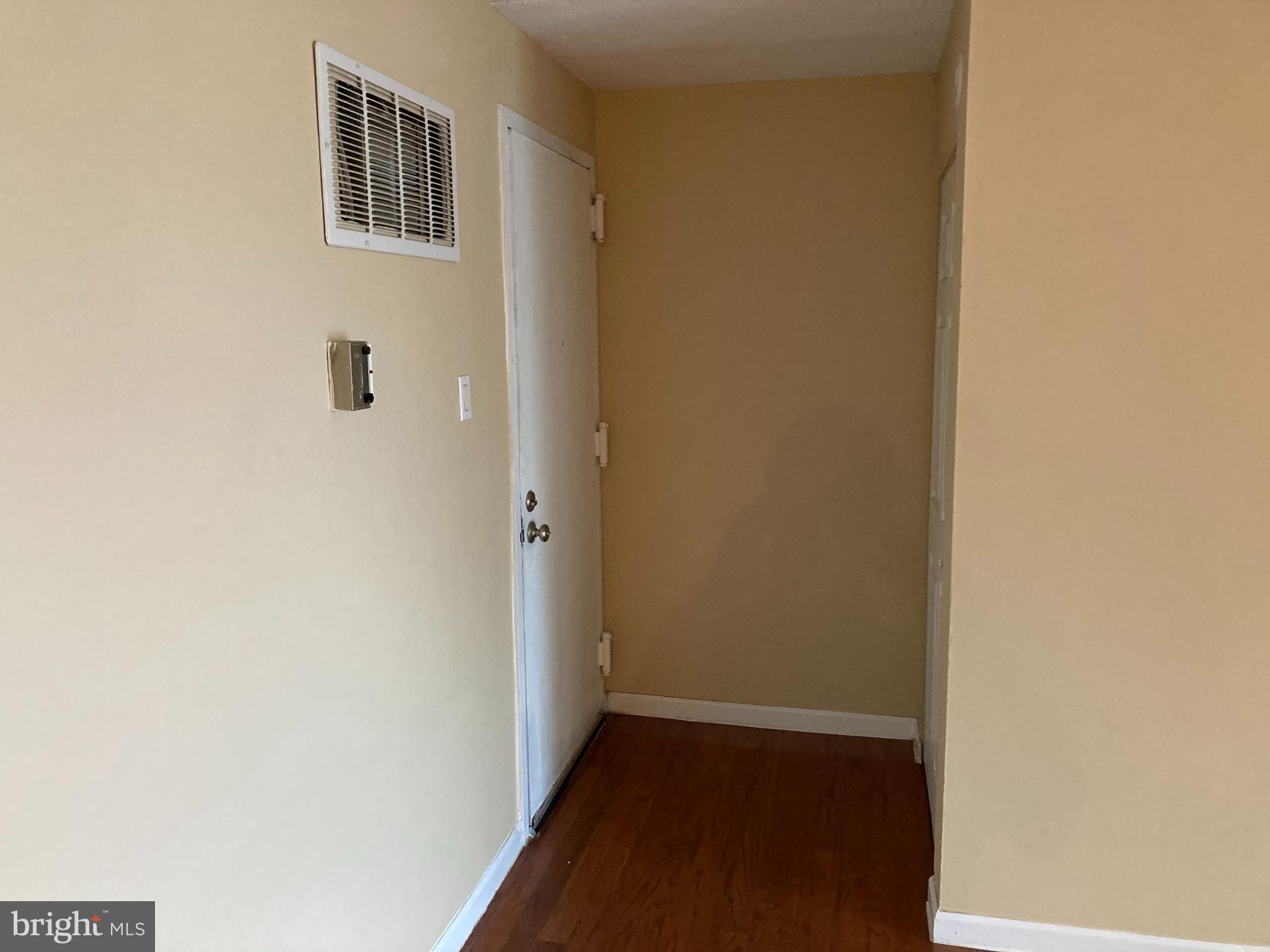 HUNTINGTON CLUB - Residential Lease