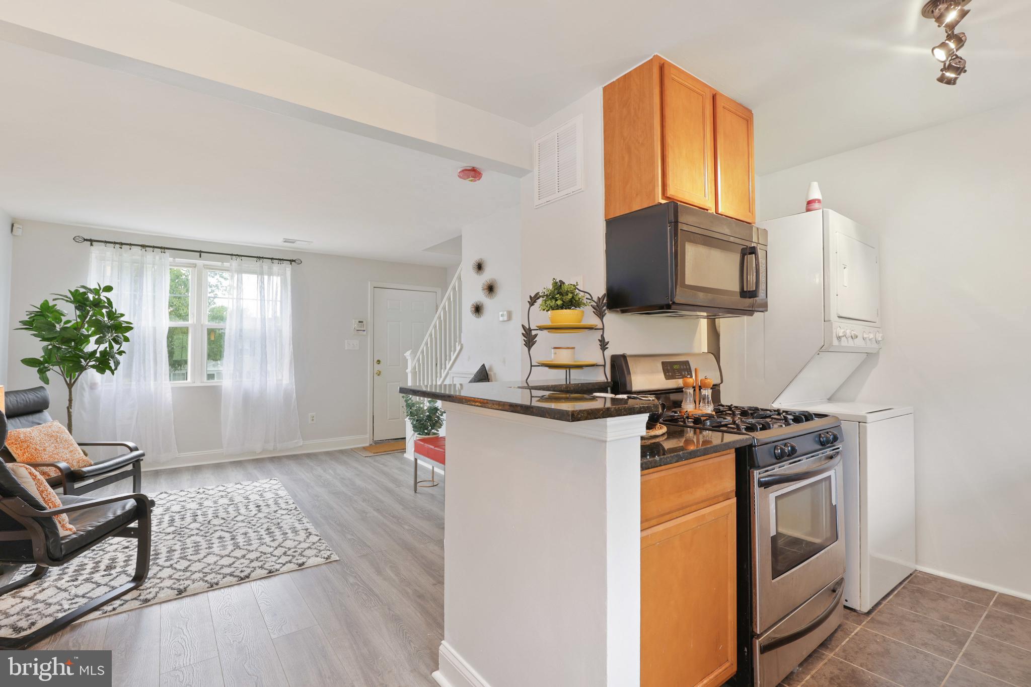 HIGHLAND AT LANDOVER STATION - Residential