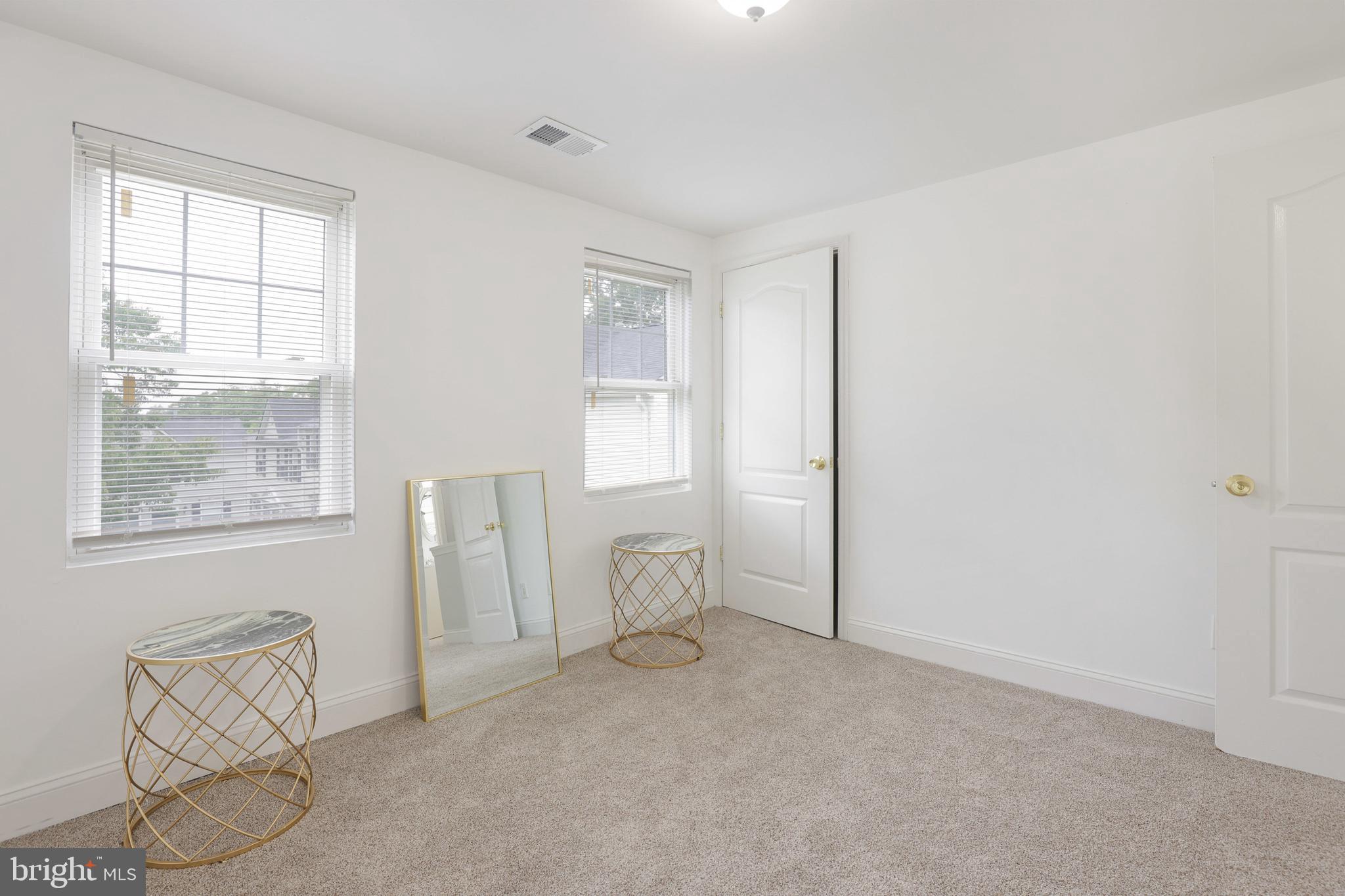 HIGHLAND AT LANDOVER STATION - Residential