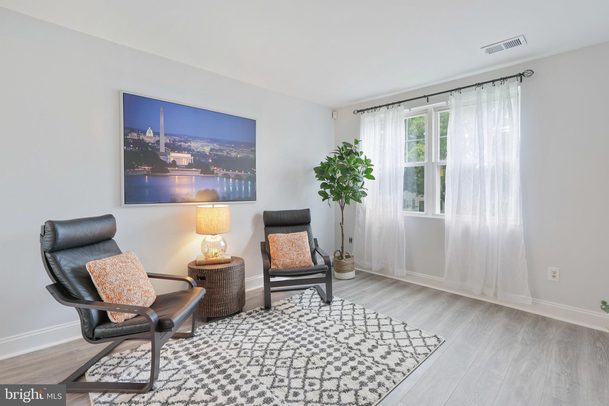 HIGHLAND AT LANDOVER STATION - Residential