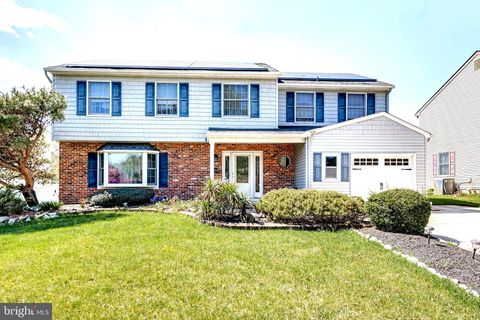 Photo of 74 Twin Ponds Drive, SEWELL, NJ 08080 (MLS # NJGL2071024)