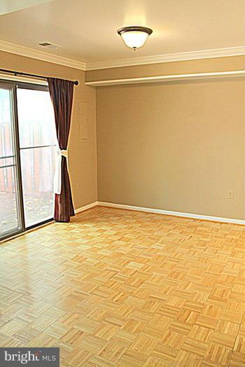 BURKE CENTRE - Residential