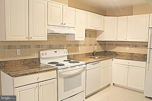 BURKE CENTRE - Residential