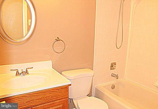 BURKE CENTRE - Residential