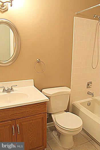 BURKE CENTRE - Residential