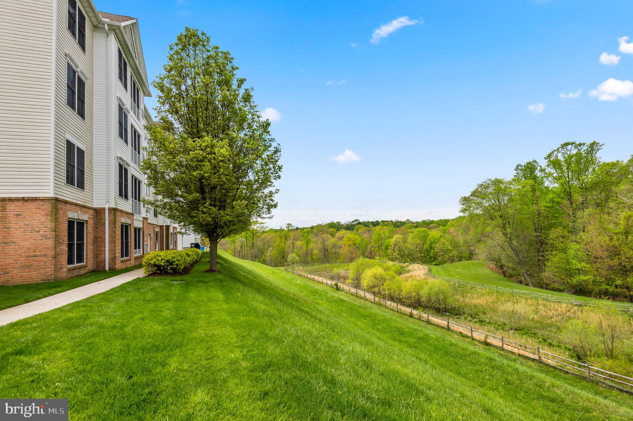 EMERALD HILLS - Residential