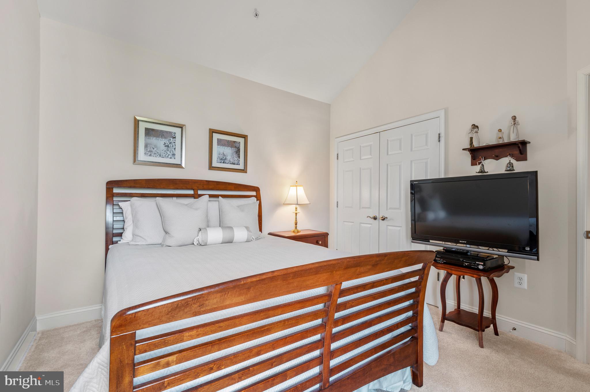 EMERALD HILLS - Residential